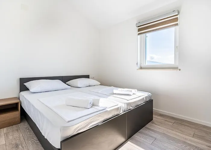 Breakaway Apartman Cres