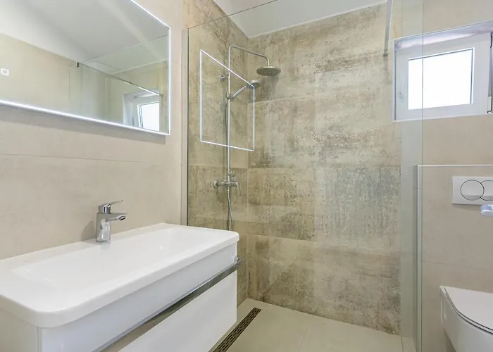 Breakaway Cres